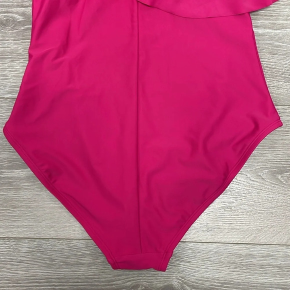 NWOT Kona Sol Ruffle One Shoulder Full Coverage One Piece Swimsuit M (8-10) - Picture 10 of 16